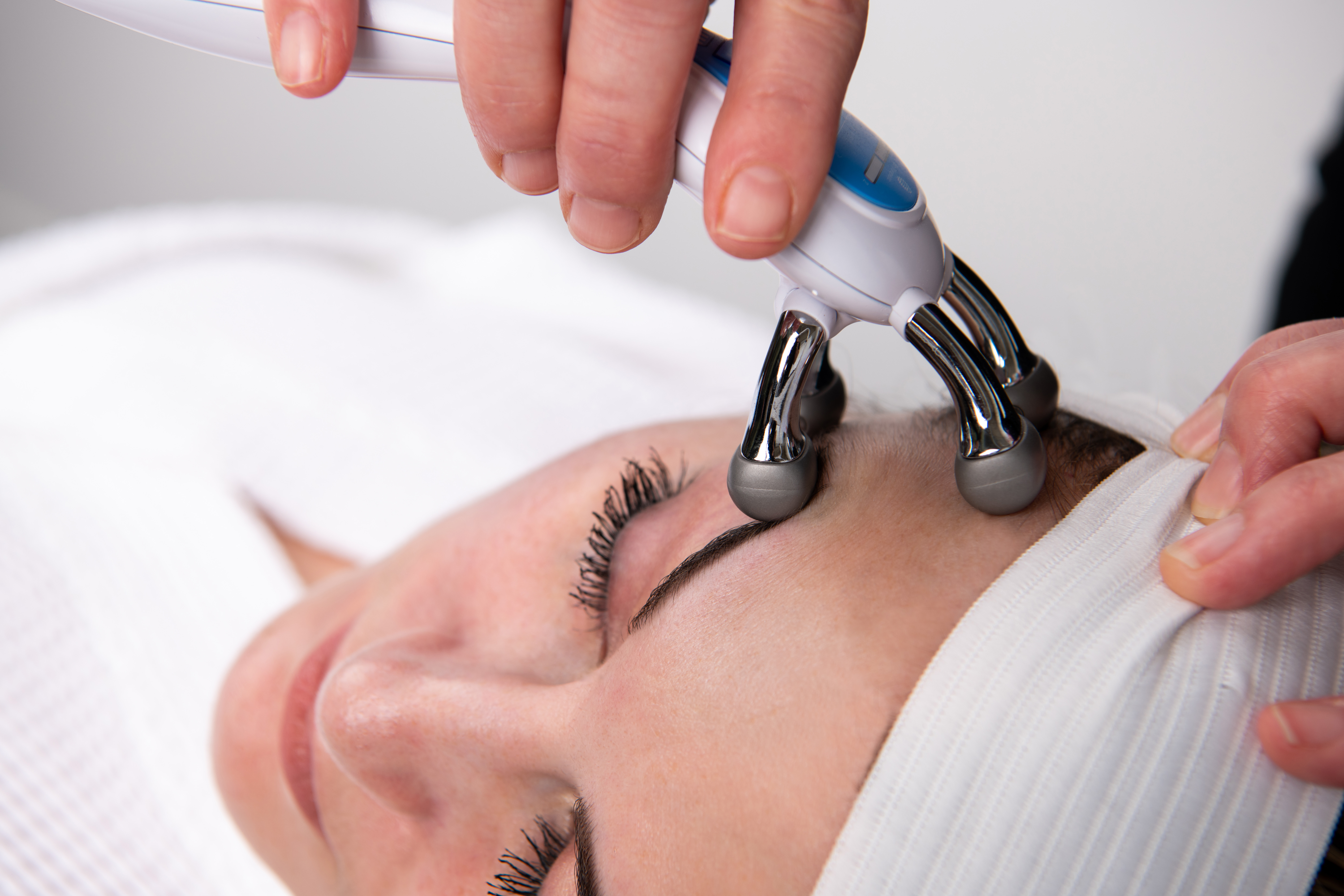 Dāha Facial with Peel